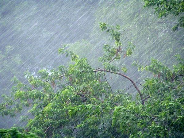 Ураган с градом надвигается на Ставрополье